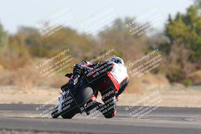 media/Dec-18-2022-SoCal Trackdays (Sun) [[8099a50955]]/Turn 7 Backside (1125am)/